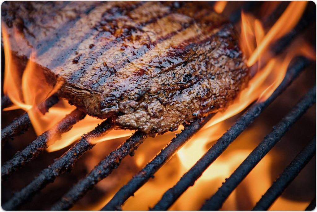 Küchenmatte 60x90 cm Vinylmatte Bodenmatte Dekoration - Steak auf dem Grill