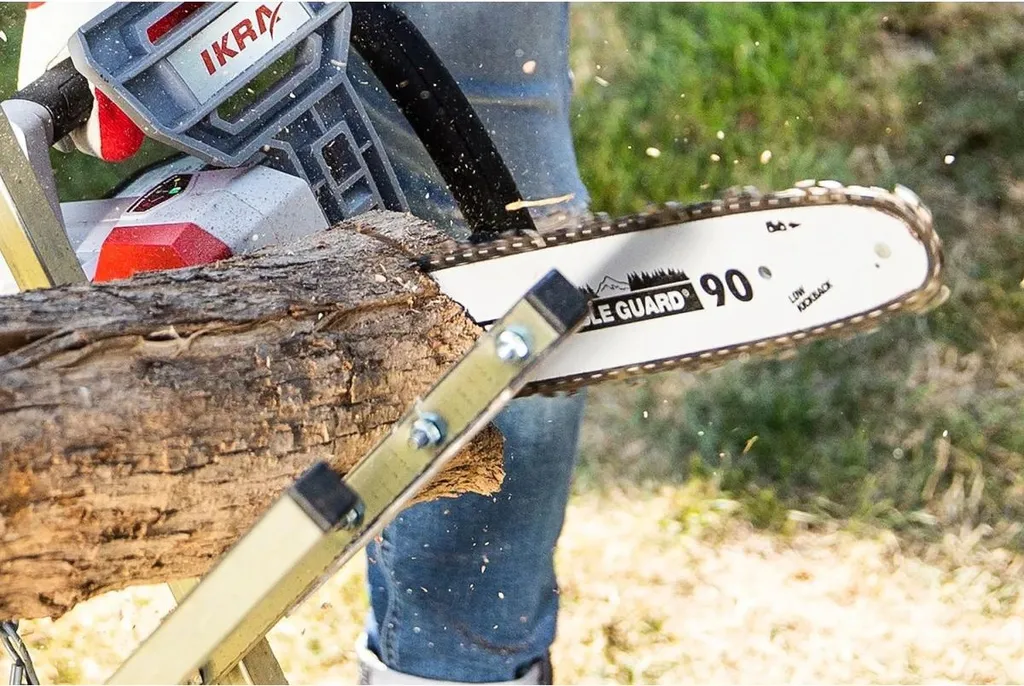 Tronçonneuse 40V IKRA pour bois de chauffage avec 2 batteries et chargeur - 4