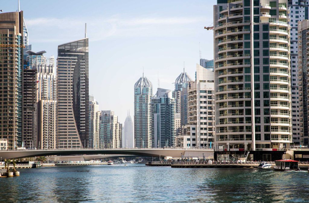 hansepuzzle 12399 - Dubai Skyline Puzzle, 500 Teile, Gebäude, 46,0 x 30,0cm mit hochwertiger Aufbewahrung, Kartonbox & Beutel