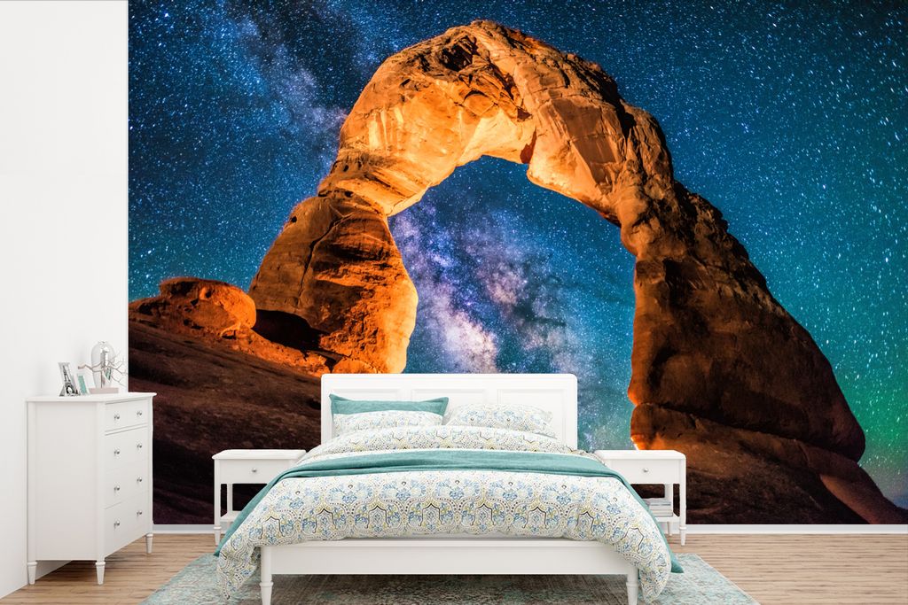 MuchoWow Fototapete für Wohnzimmer oder Schlafzimmer Wandtapete Vinyl Motivtapete Milchstraße am Delicate Arch - 525x350 cm - Das Hintergrundbild