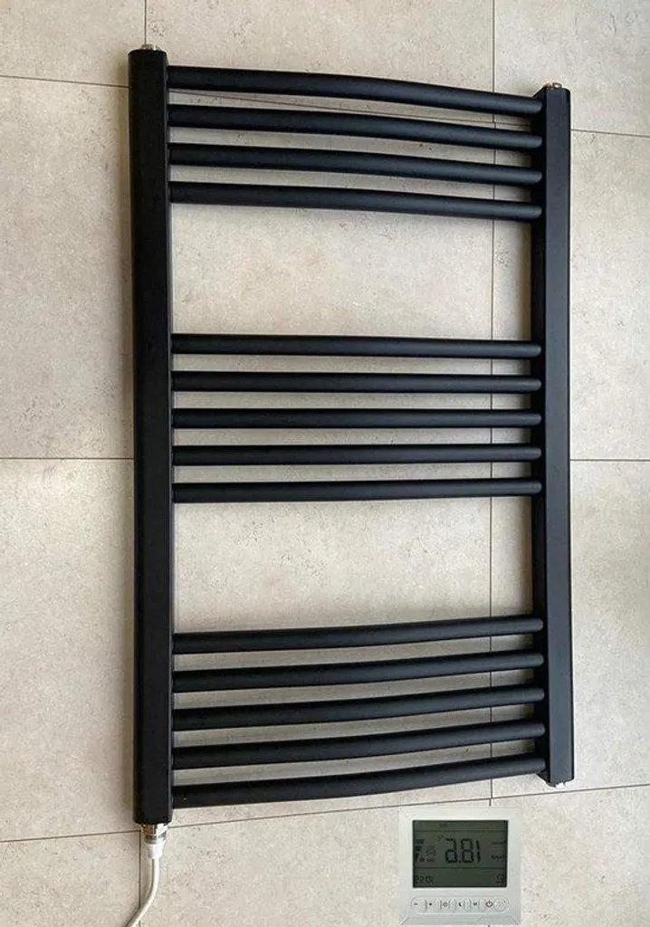 Sèche-serviette électrique 500W noir courbé pour salle de bain - 80cm