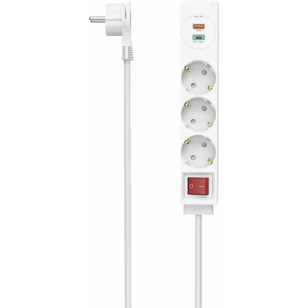Gagnez de la place avec la multiprise fiche plate Hama 3 prises USB-C A