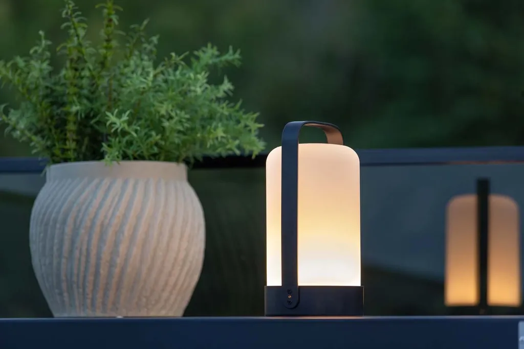 Fern Lampe Extérieure LED Noire Rechargeable avec Intensité Variable IP54