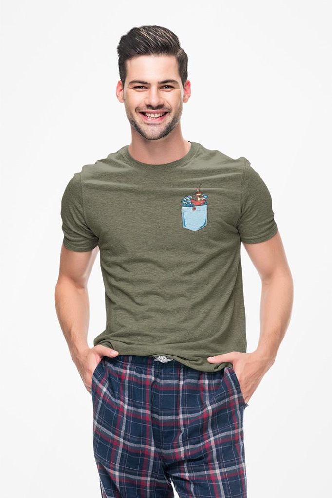D&B Uni Polo PO00002 Angry Waves Pocket MilitärGrün-Größe 5XL