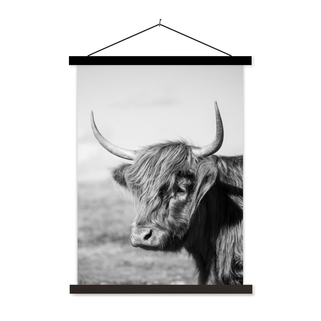 MuchoWow Textilposter Schottischer Highlander - Tiere - Schwarz - Weiß 90x120 cm mit schwarzem Rahmen - Dekoration
