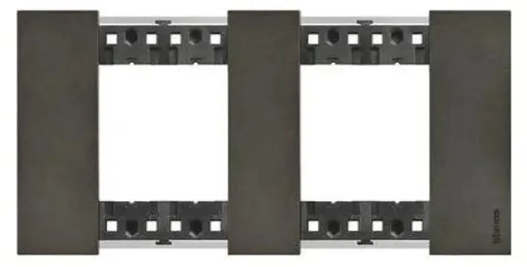 Cadre KA4802M2N Living Now BTicino : Finition parfaite 2x2 modules