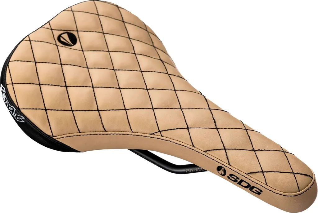 Selle de Vélo Tout Terrain SDG Bel-Air 3.0 Rail Lux-Alloy Finition Crème