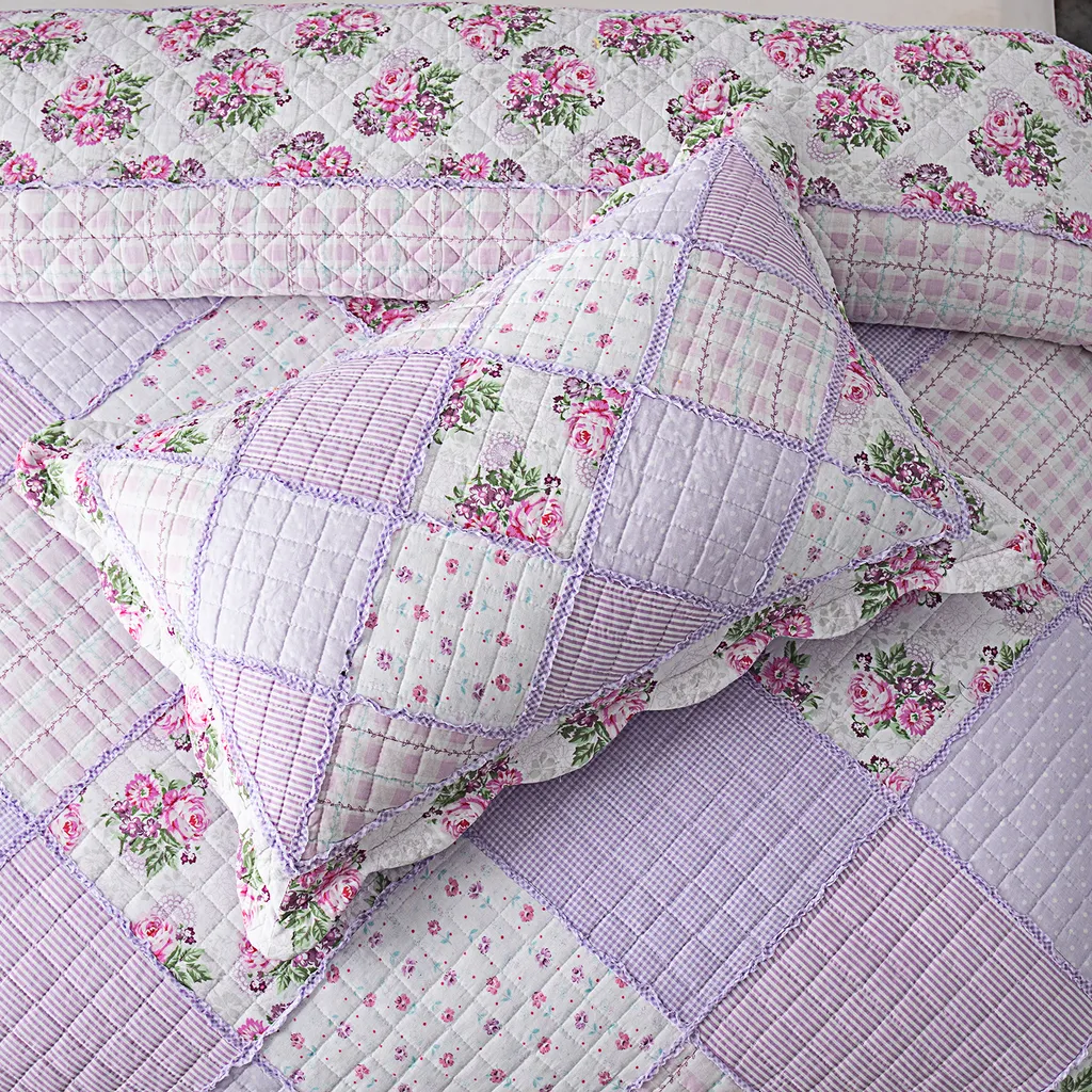 Couette douce patchwork violette réversible en microfibre brossée double