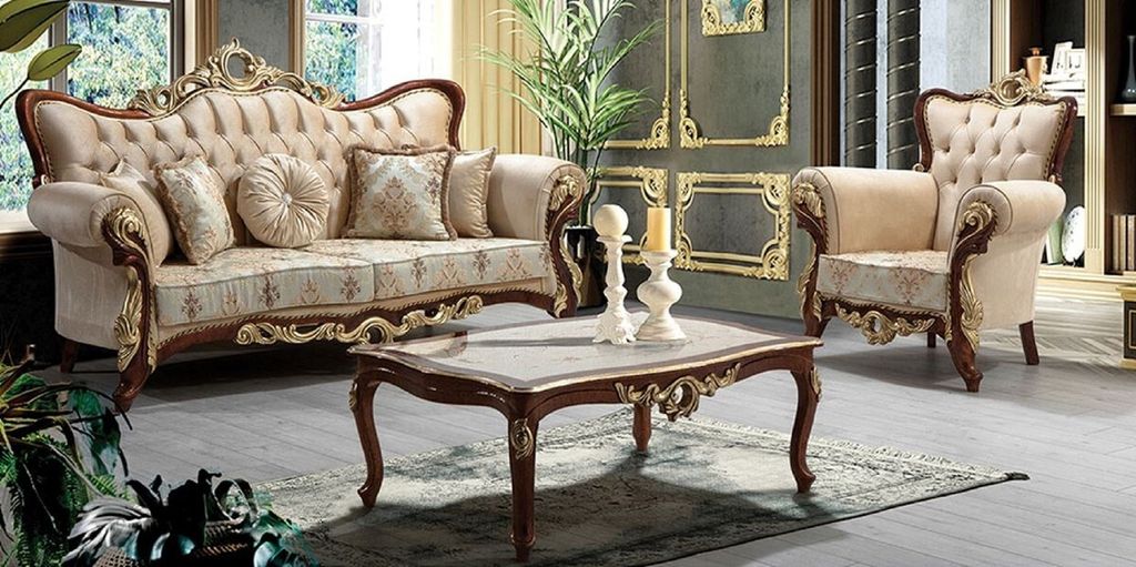 Casa Padrino Luxus Barock Wohnzimmer Set Beige / Braun / Gold - 2 Sofas mit Muster & 2 Sessel mit Muster & 1 Couchtisch - Prunkvolle Barock Wohnzim...