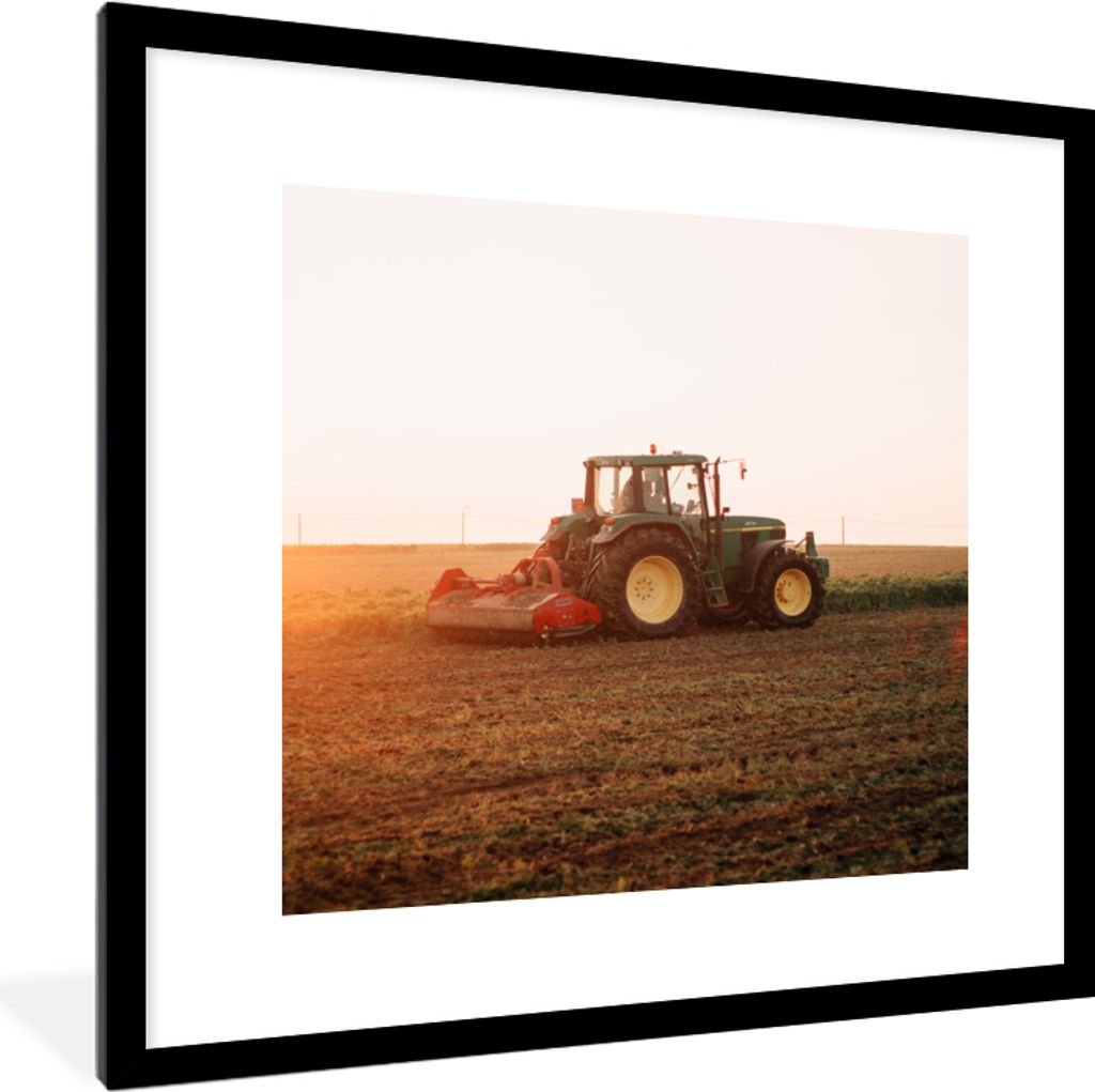MuchoWow Gerahmtes Poster Traktor - Feld - Bauernhof - Landwirt - Horizont 40x40 cm - Poster mit Schwarzem Bilderrahmen Wandposter Rahmen Foto Bi...