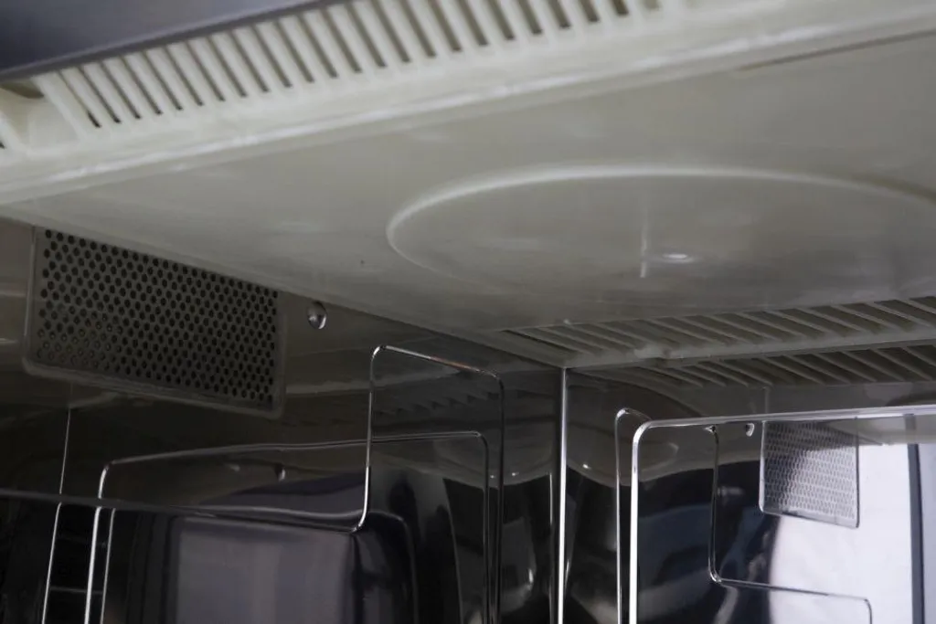 Micro-ondes 1500 W cuisson rapide et décongélation express - Silver S - 4