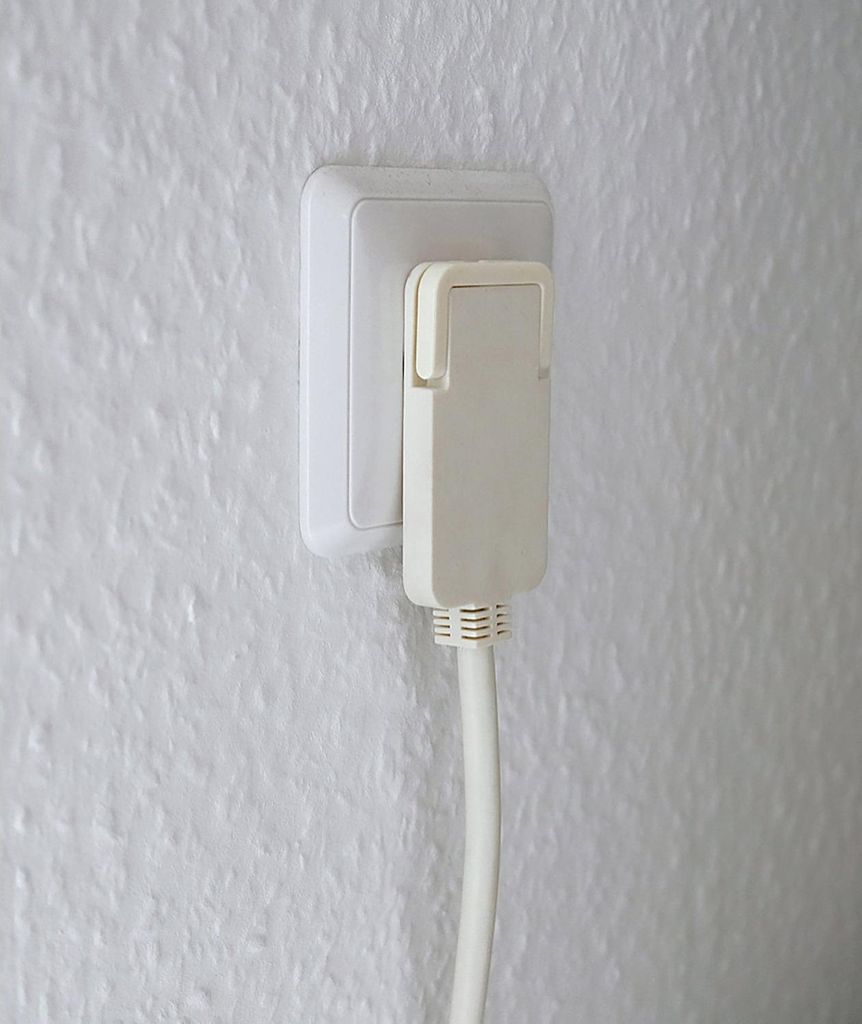 Brennenstuhl Steckdosenl. Comfort-Line  6x 2m Flachst. we Produktbild 