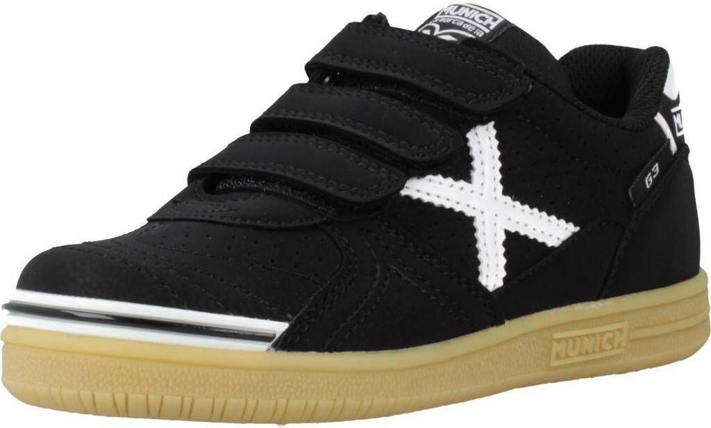 Munich Sneakers 1514008 in Black color size 32