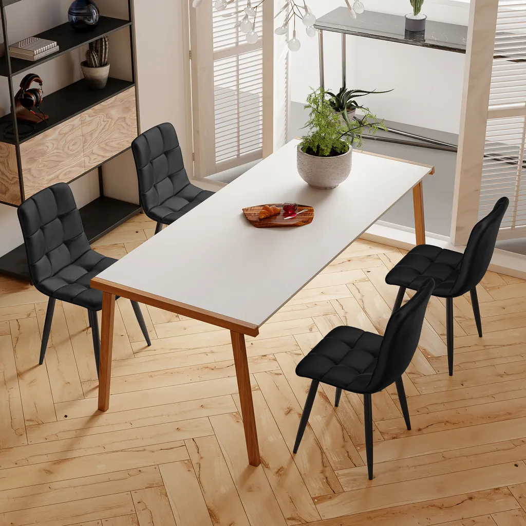 Lot de 4 chaises de salle à manger en velours noir et pieds en métal noir
