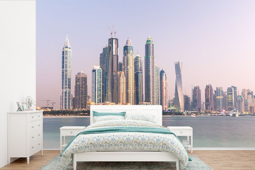 MuchoWow Fototapete für Wohnzimmer oder Schlafzimmer Wandtapete Vinyl Motivtapete Die Skyline der Wolkenkratzer in Dubai am Meer - 525x350 cm - ...