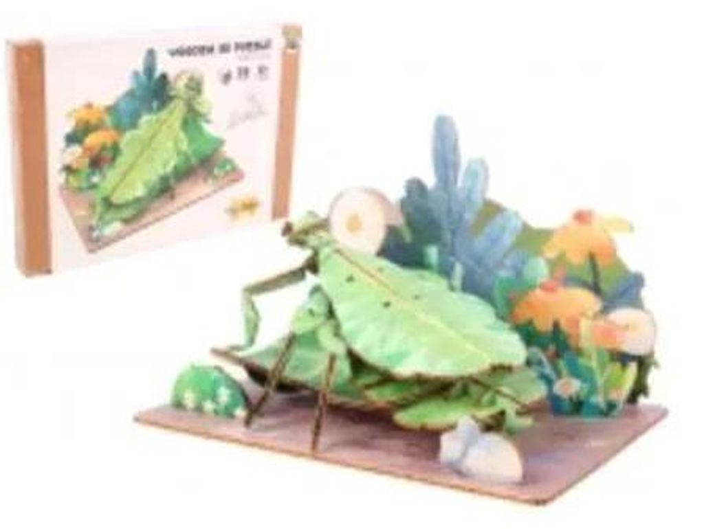 Drewniane puzzle 3D liściec w otoczeniu natury