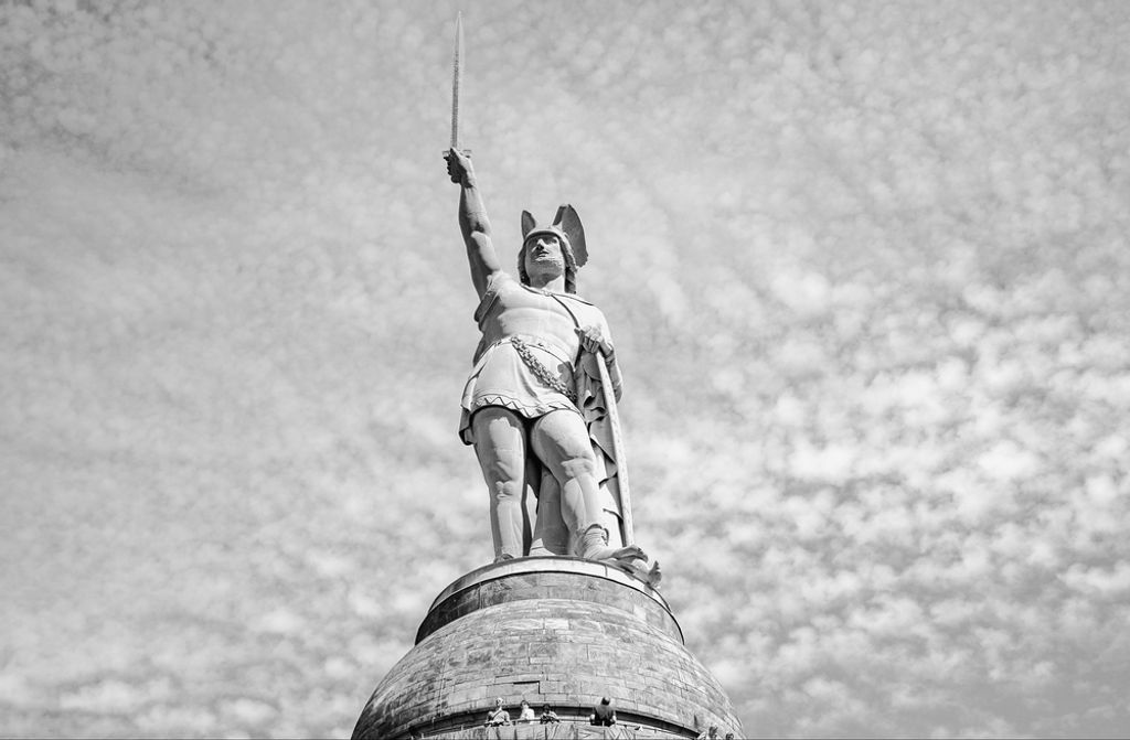 hansepuzzle 59097 - Hermannsdenkmal Puzzle, 500 Teile, Natur, 46,0 x 30,0cm mit hochwertiger Aufbewahrung, Kartonbox und wiederverschließbarem Beutel