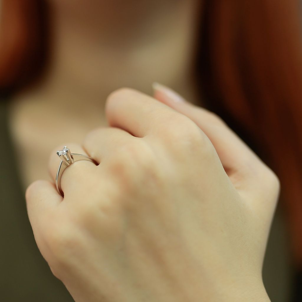 0,19 Carat Solitär Damen Ring 14 Karat Weißgold - 58 (18,40 mm)