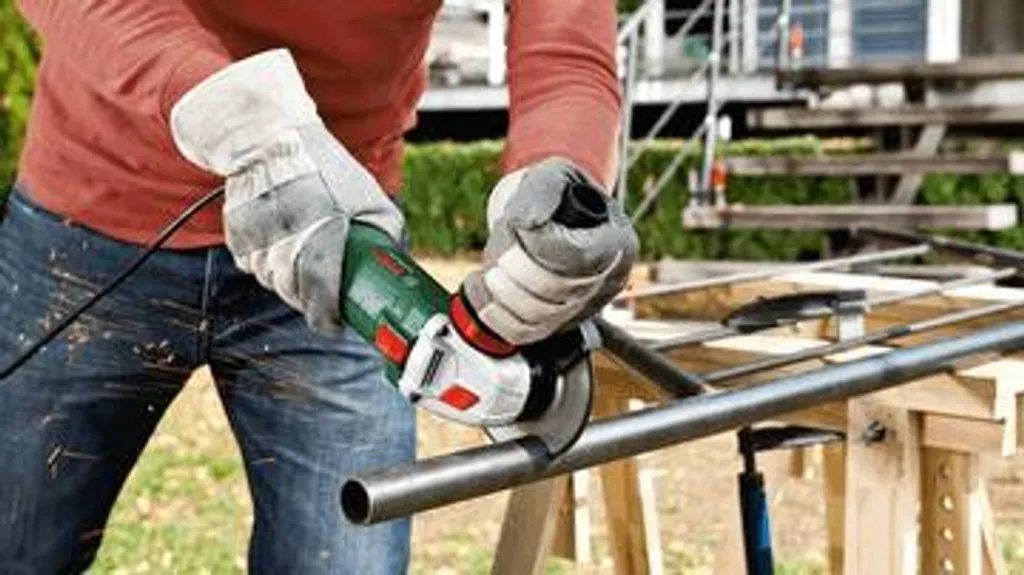 Meuleuse d'angle Bosch PWS 850 compacte pour tronçonnage et ébarbage - 2