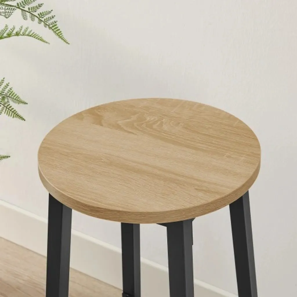 Solution gain de place : Table de bar et tabourets encastrables Valora