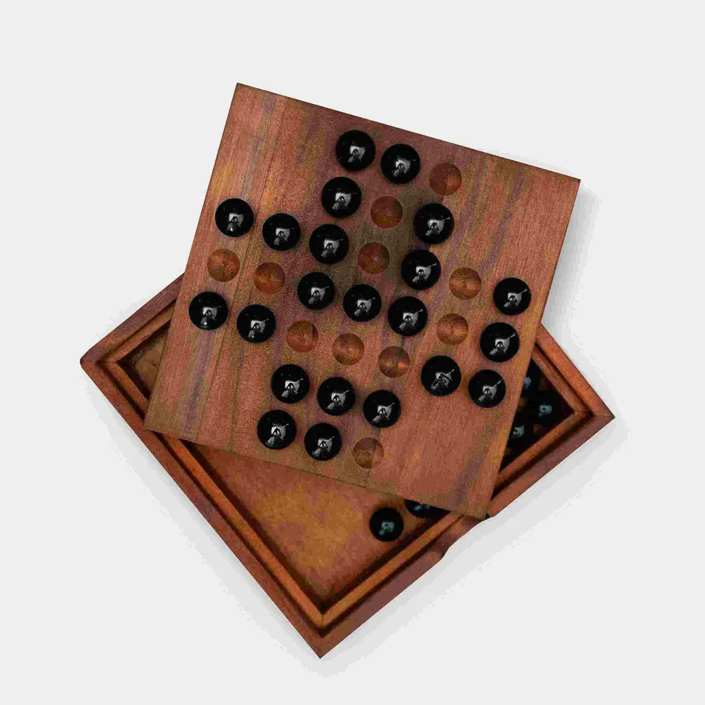 Casse-tête solitaire en bois pour stimuler la concentration