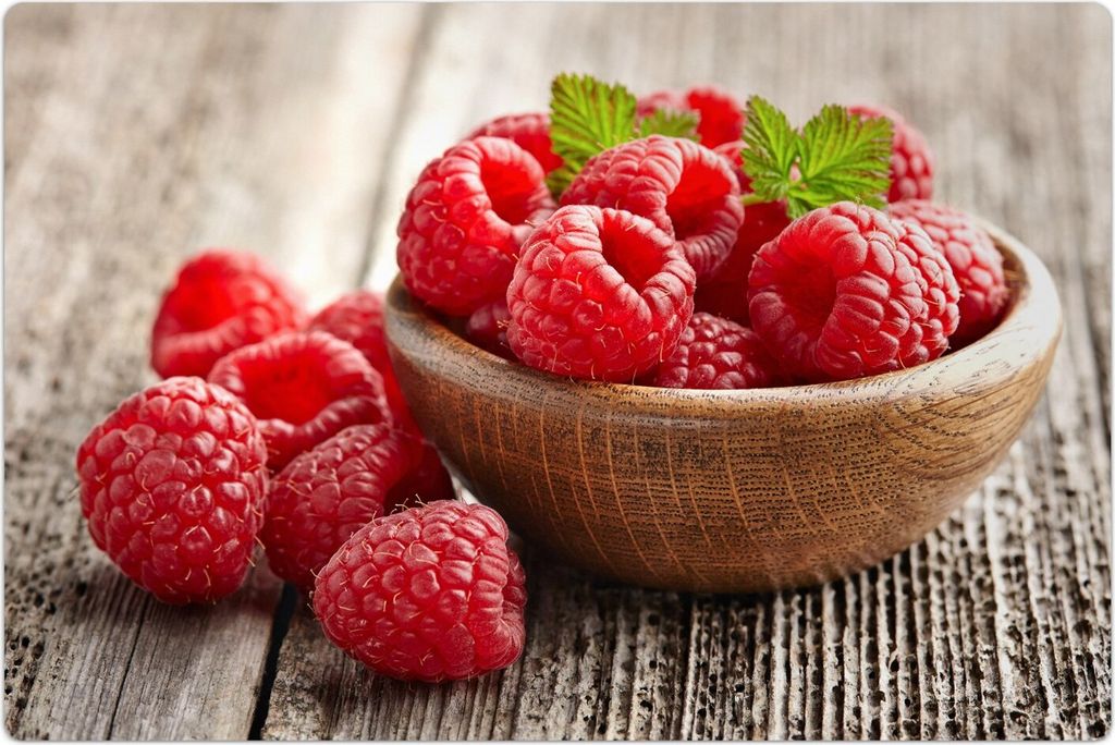 Küchenmatte 80x120 cm Vinylmatte Bodenmatte Dekoration - Frische Himbeeren Obst