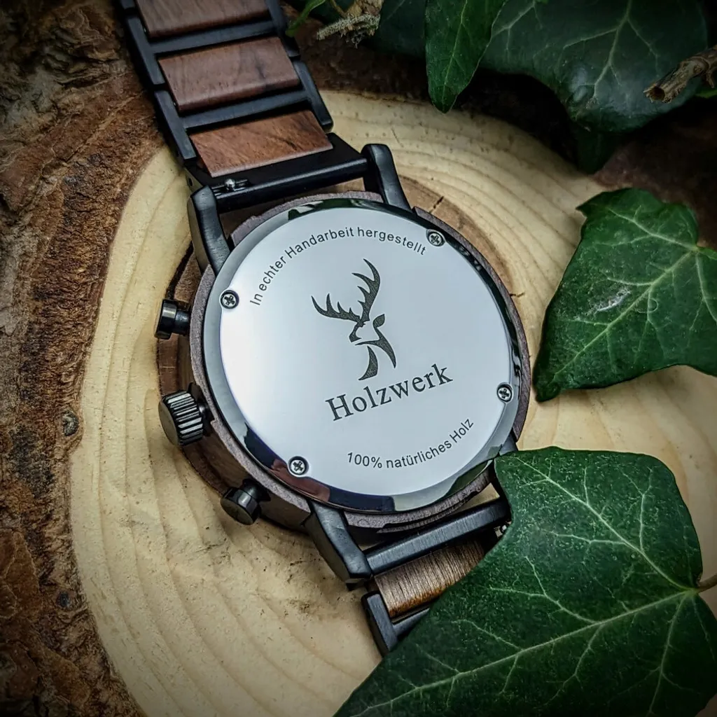 Montre homme légère et hypoallergénique en acier noir et bois