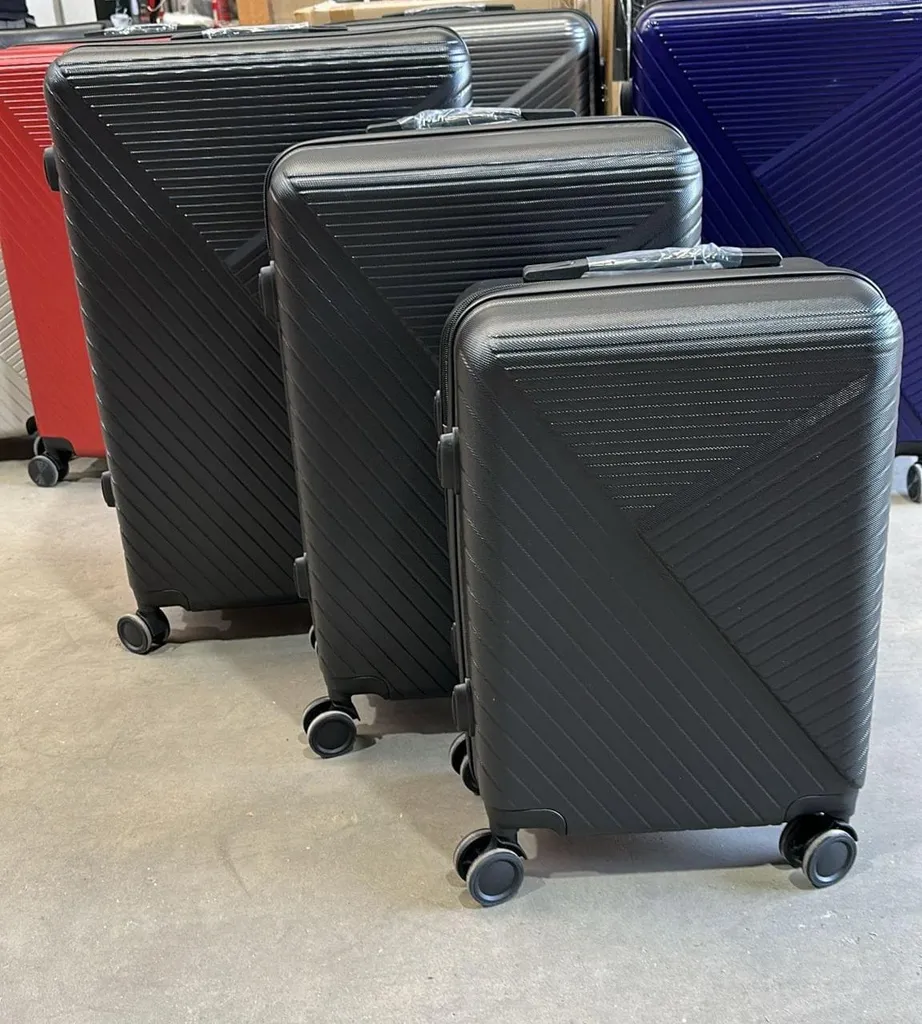 Set de valises de voyage 3 pièces noir rigides taille 51cm 61cm 71cm