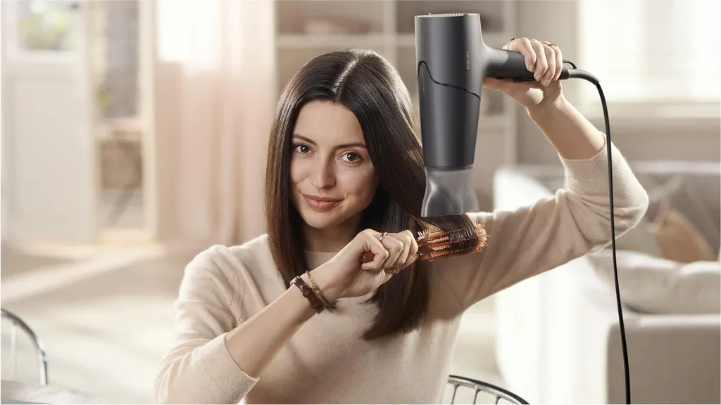 Philips BHD504/00 Sèche-cheveux Série 5000 avec Technologie ThermoShield