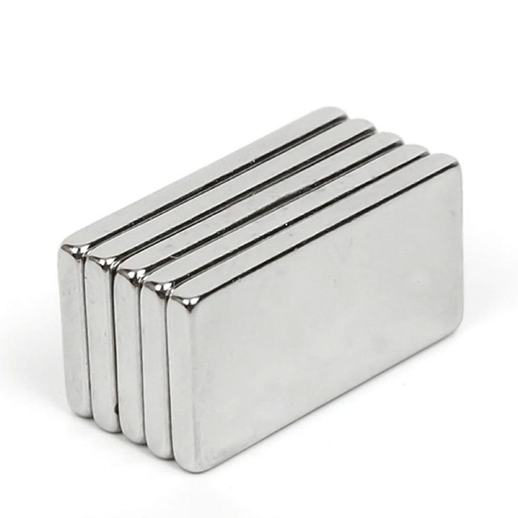 Magnes neodymowy w kształcie prostopadłościanu 20 x 10 x 2 Zdjęcie produktu 