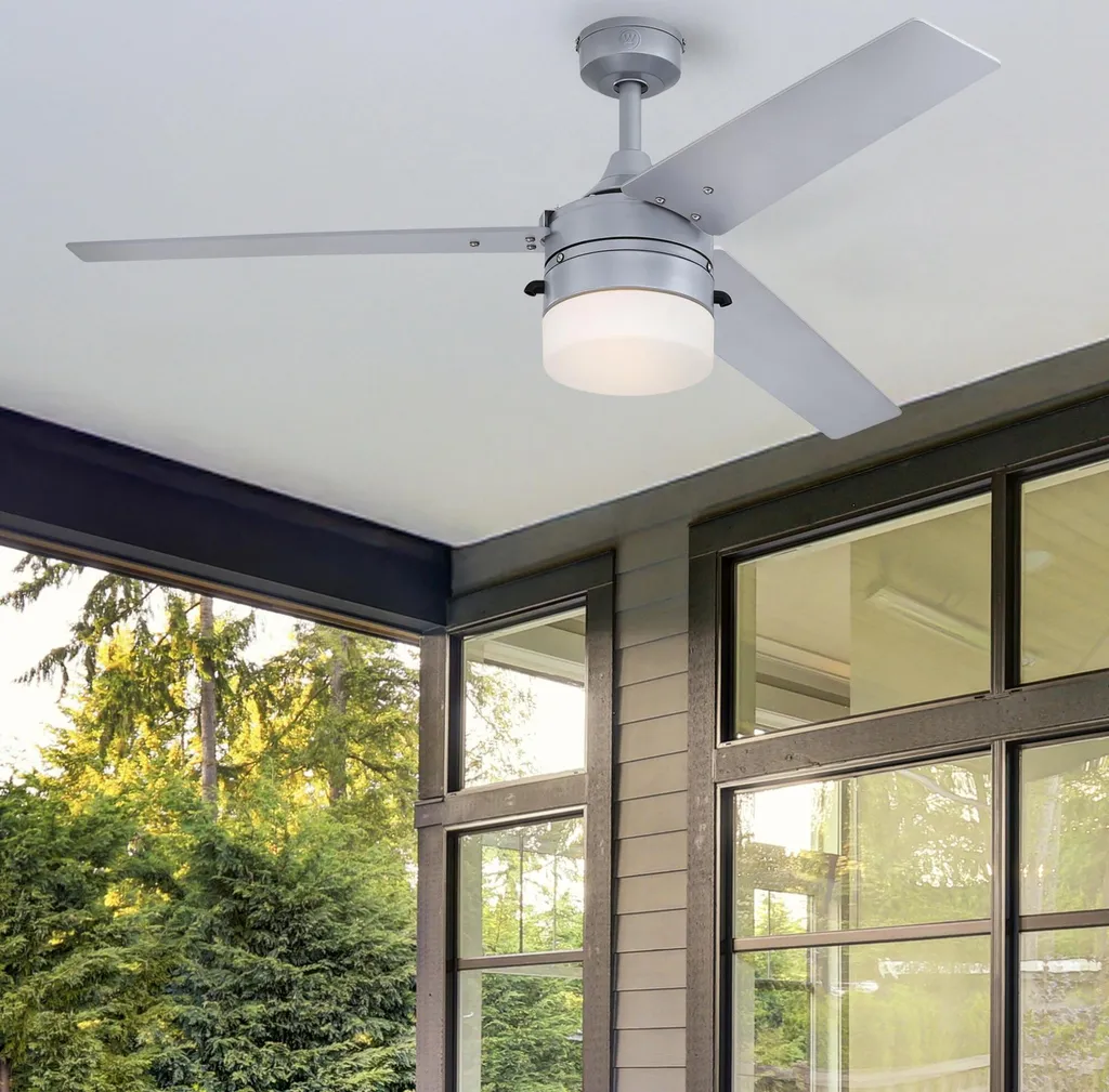 Ventilateur de plafond extérieur Riverton Argent 132 cm avec éclairage
