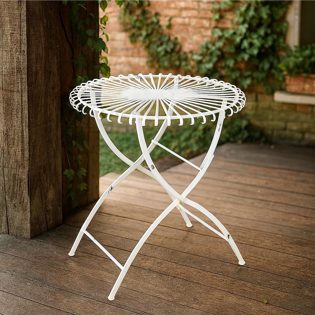 Romantischer Metalltisch Rund