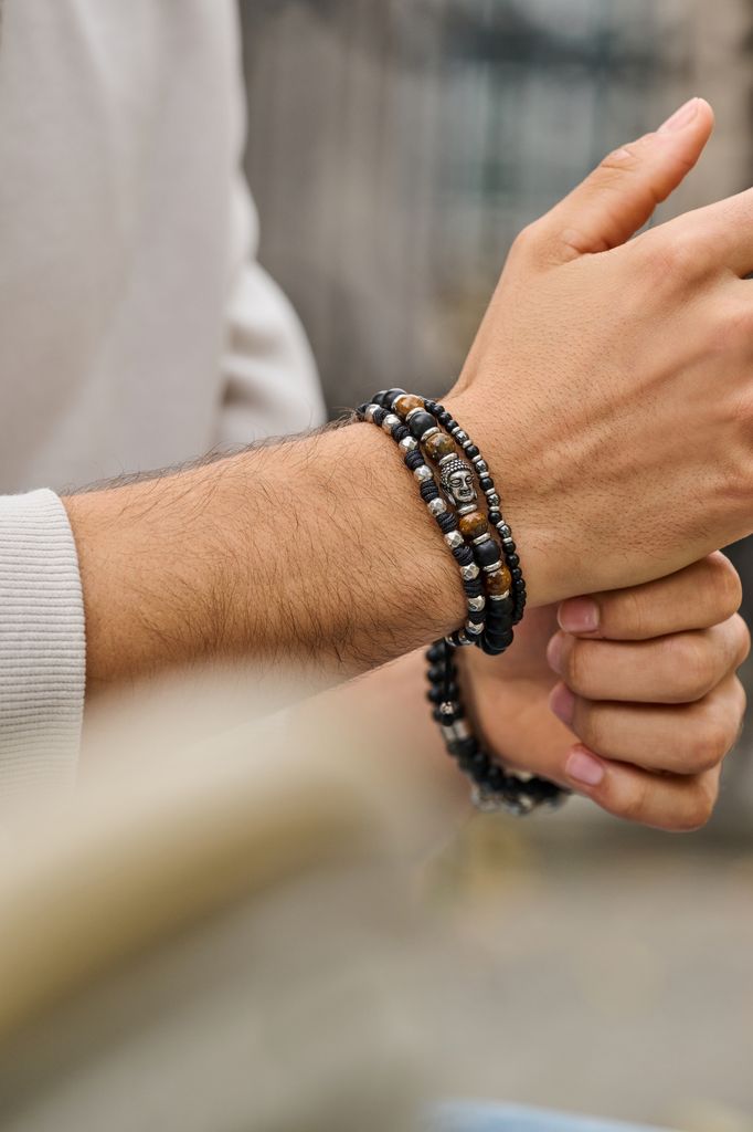 Frank 1967 7FB-0150 – Herrenarmband aus Naturstein – 8 mm Achat und Tigerauge mit Stahl-Buddha – Einheitsgröße – schwarz – braun