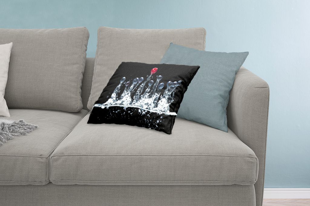 MuchoWow Zierkissen Sofakissen Wohnzimmer Dekokissen 60x40 cm Beeren - Wasser - Schwarz - Obst - Himbeere - Kopfkissen - Polster mit Foto