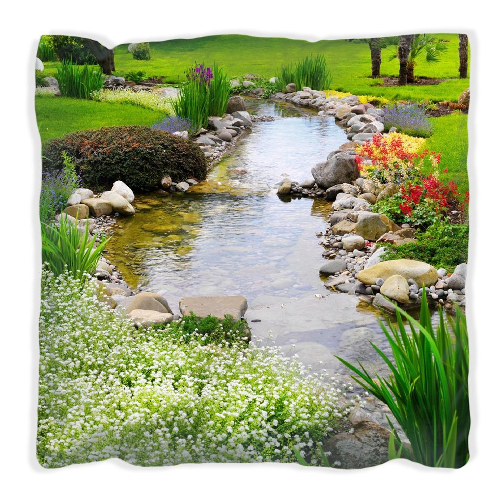 Wallario Premium Kissen, weiche Oberfläche, mit Motiv Blumen am Teich, Größe: 60 x 60 cm, mit weißer Rückseite