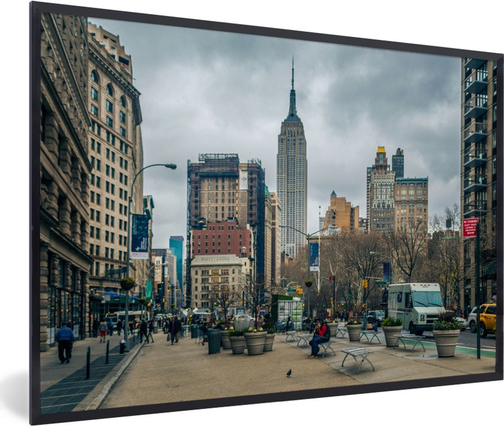 MuchoWow Gerahmtes Poster New York - Empire State Building - Winter 60x40 cm - Poster mit Schwarzem Bilderrahmen Wandposter Rahmen Foto Bilder - ...