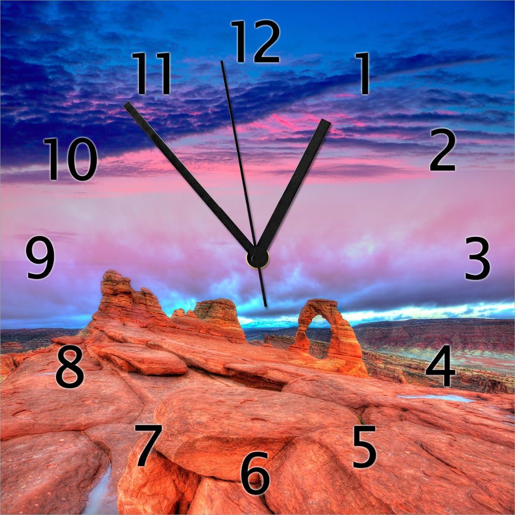 Wallario Design Wanduhr Farbenfrohes Naturdenkmal - Steinbogen im Nationalpark Arches aus Echtglas, Größe 30 x 30 cm