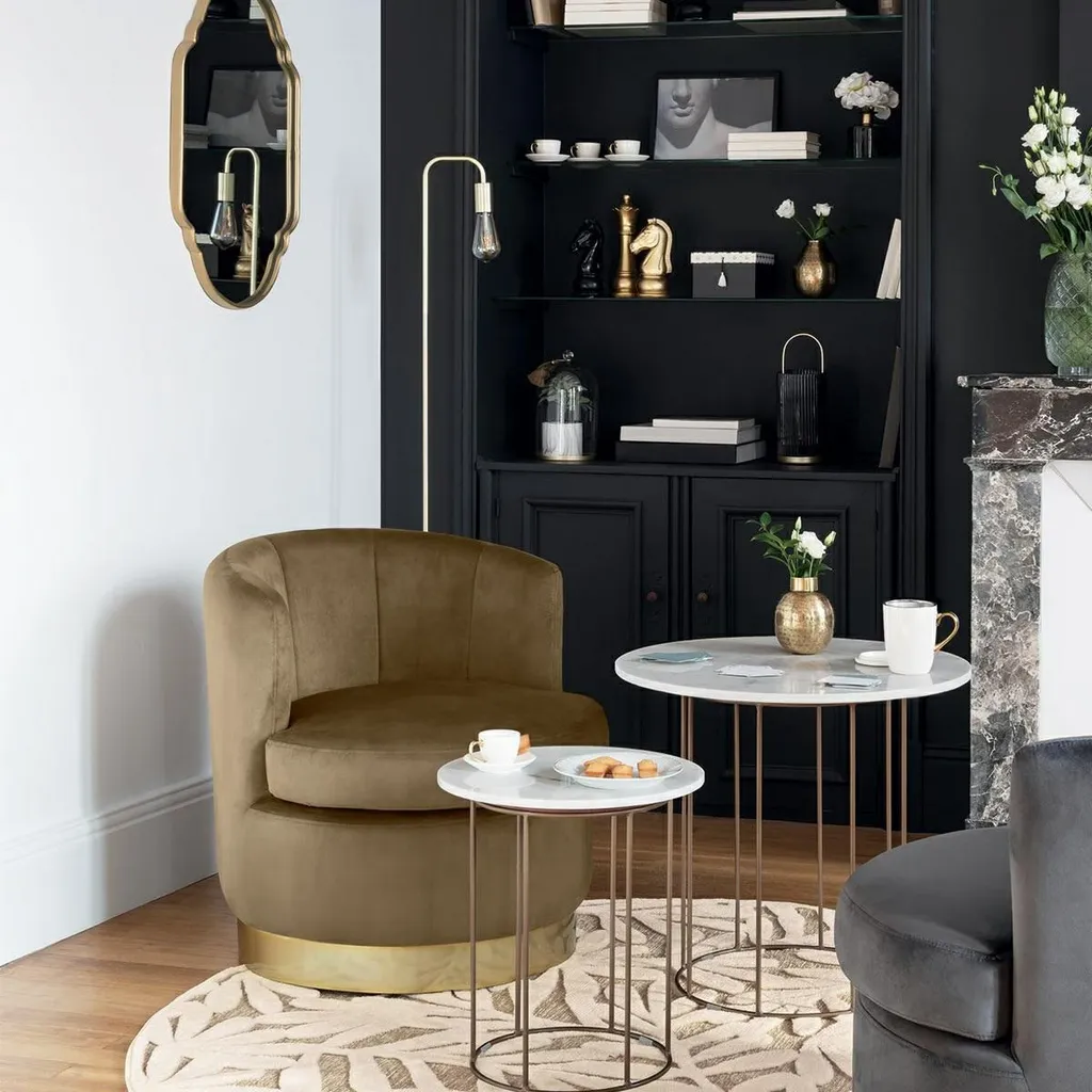 Lampadaire Stable et Fin Or 150 cm - Solution Gain de Place Design Keli