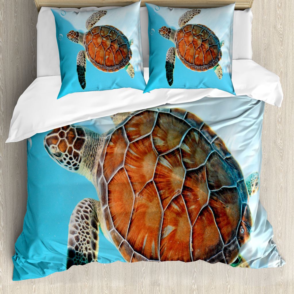 ABAKUHAUS Schildkröte Bettbezug, Seetier Karibik, Milbensicher Allergiker geeignet mit Kissenbezügen, 200 cm x 200 cm - 80 x 80 cm, Turquoise Zimt