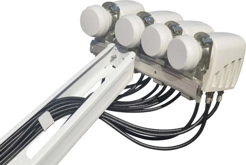 Rail Multifeed 4 Satellites Televes SH7585QSD avec Support LNB 20° - 2