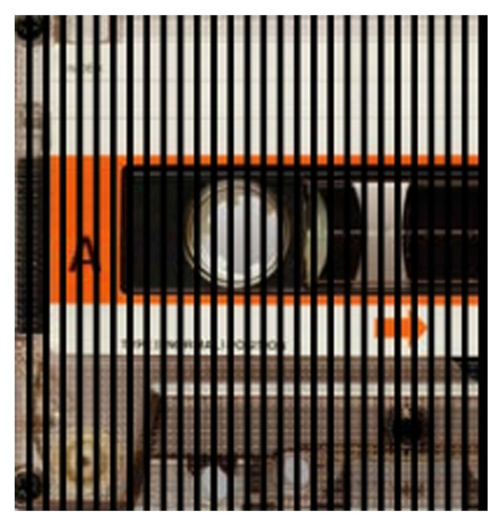 Akustikpaneele mit Digitaldruck Tape01 19 x 1133 x 1195 mm Kassette Musik MDF PET-Fasern Wandpaneele Weiß Orange 2 Einzelplatten
