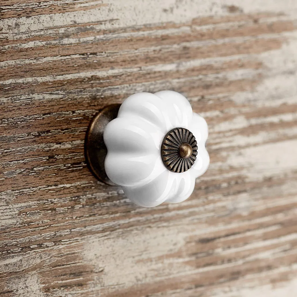 Boutons de meuble cuisine en porcelaine blanche Ø 39 mm ANNA 5x