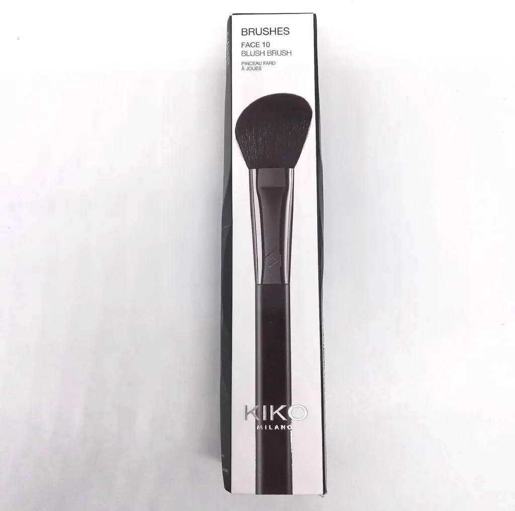 Fini les Traces de Blush : Pinceau Biseauté KIKO Face 10 Estompage Parfait