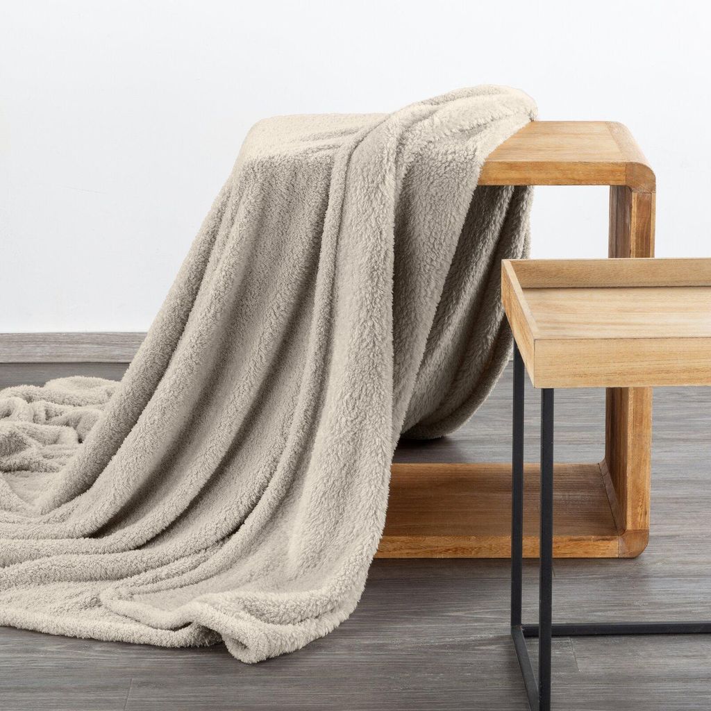 Wohndecke LORI – kuschelweich, warm & ideal für die Wintersaison beige 200X220 cm beige