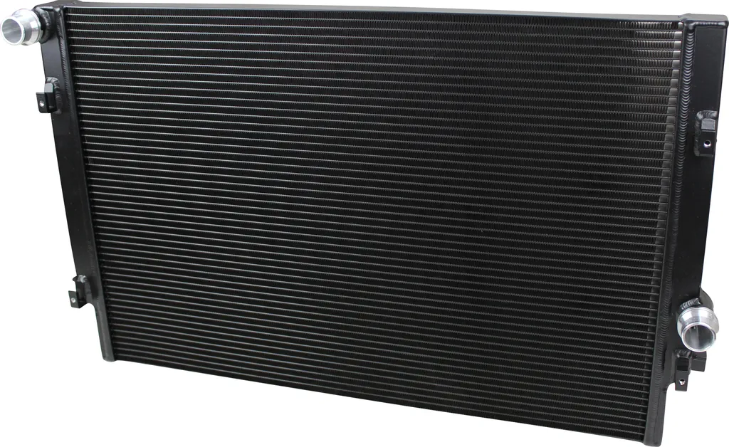 Radiateur d'eau Performance en Alu noir - VW Golf 7 GTI et Audi S3 8V