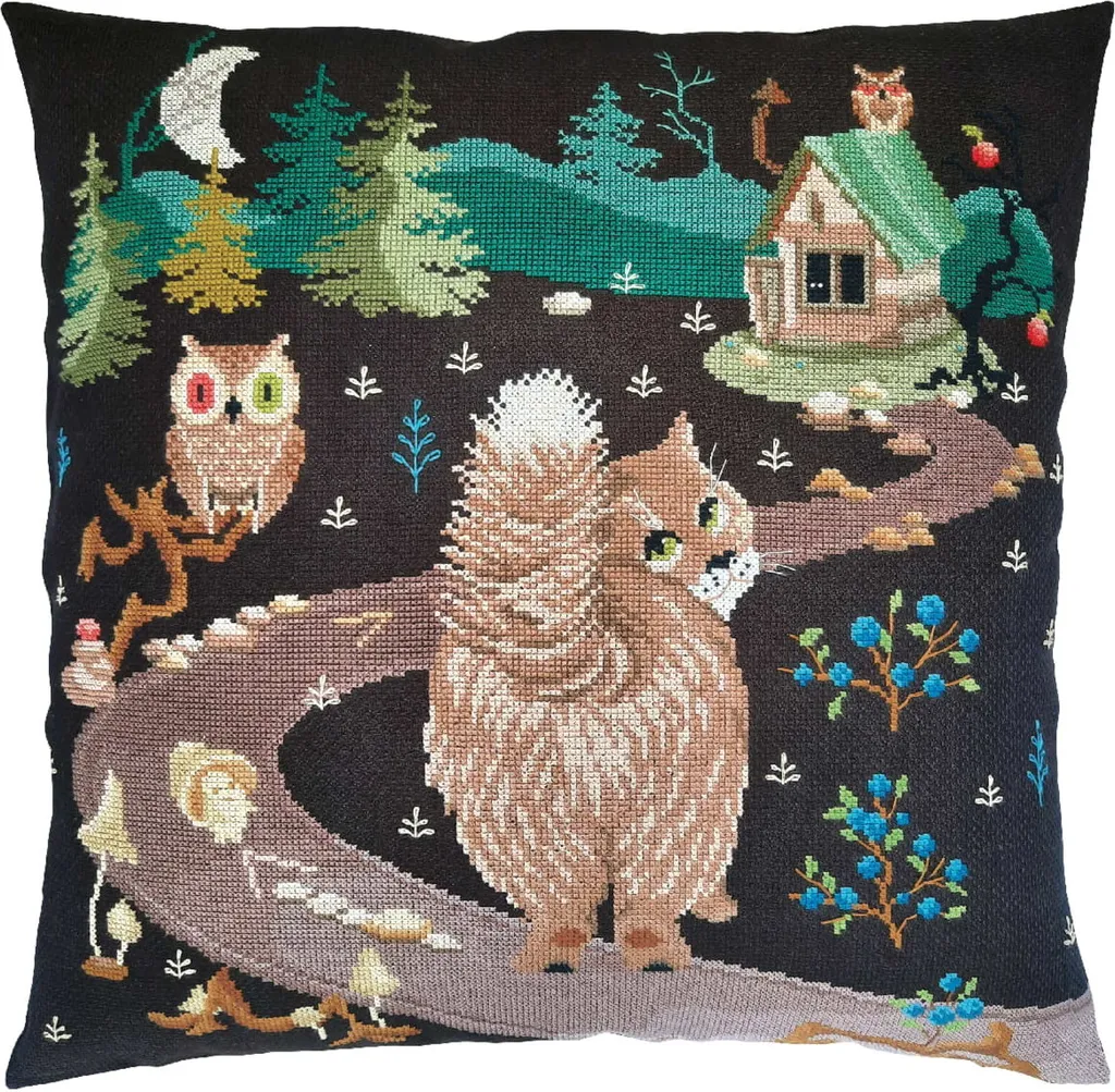 Coussin à broder au point de croix compté motif Chat RTO pour décoration