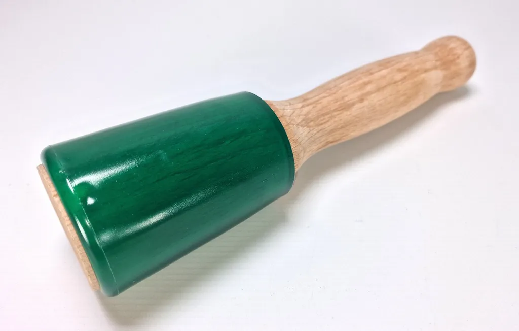 Klüpfel 70 cm en bois massif avec tête ronde pour frappe ergonomique
