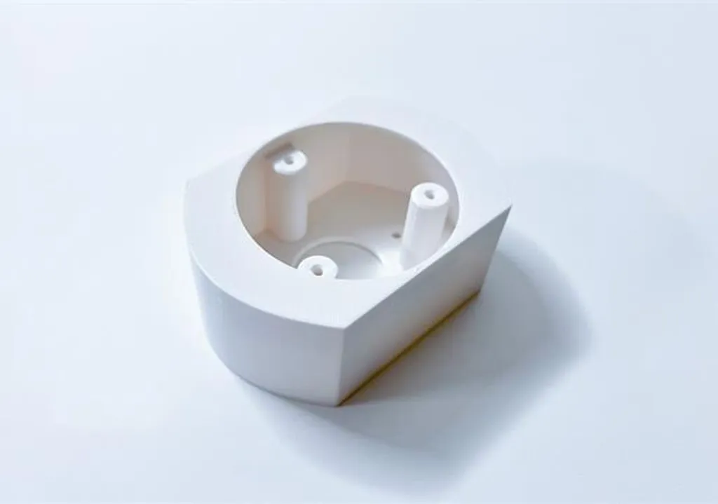 Support mural TP-Link Tapo C310/C320WS/C325WB blanc avec cache-câbles - 3