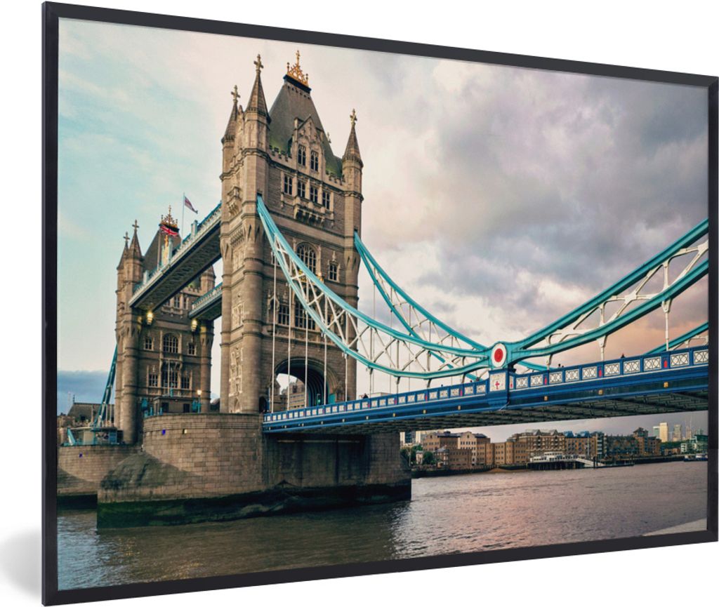 MuchoWow MuchoWow Gerahmtes Poster Nahaufnahme der Tower Bridge in London 60x40 cm - Poster mit zchwarzem Bilderrahmen - Printing - Wanddeko Sc...