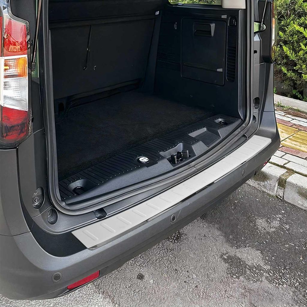 Protezione paraurti per Ford Tourneo Courier 2023-2025 in Immagine del prodotto 